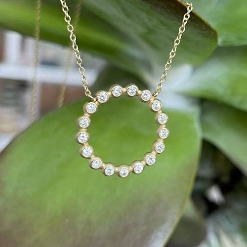 Large diamond deals pendant necklace
